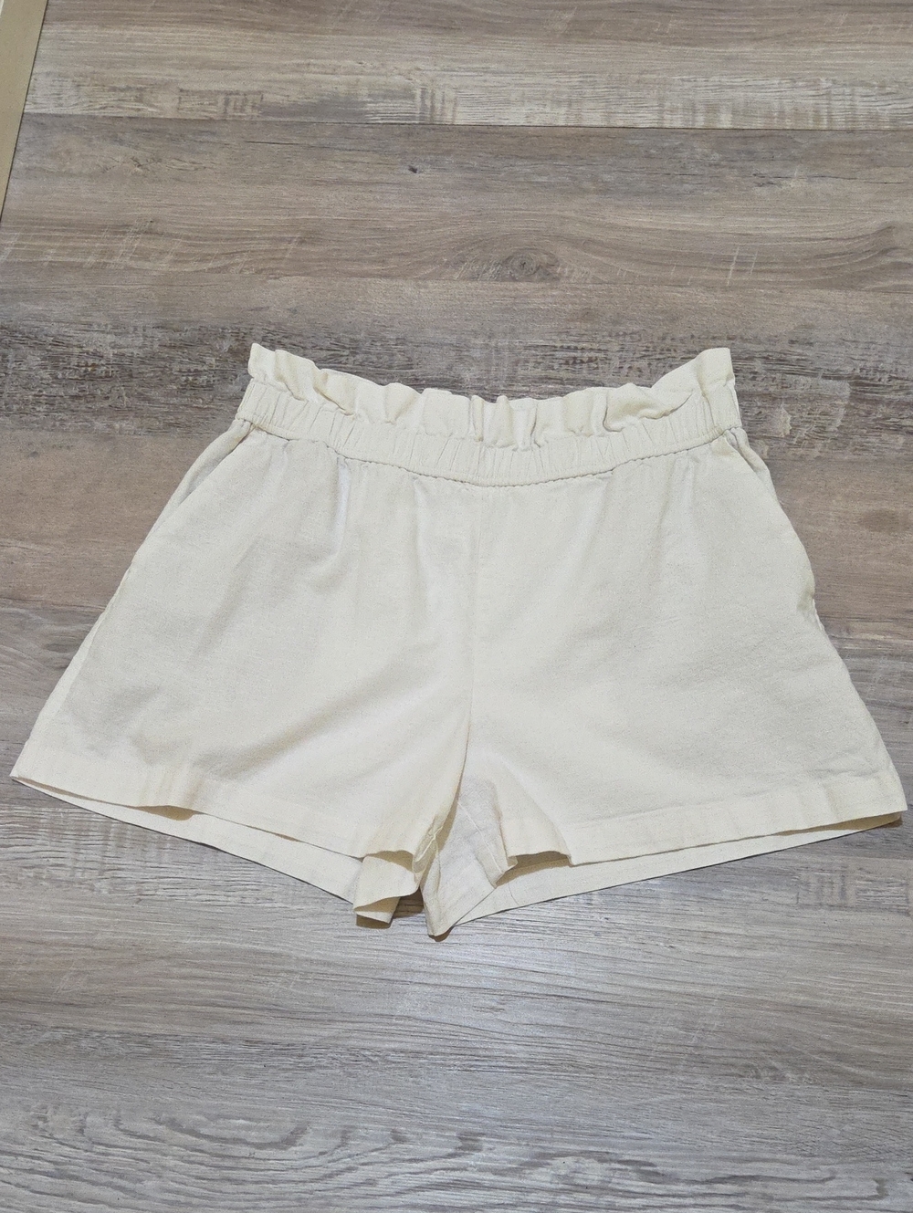 Express Cream High-Waist Ruffle Elastic Linen Shorts Womens Medium